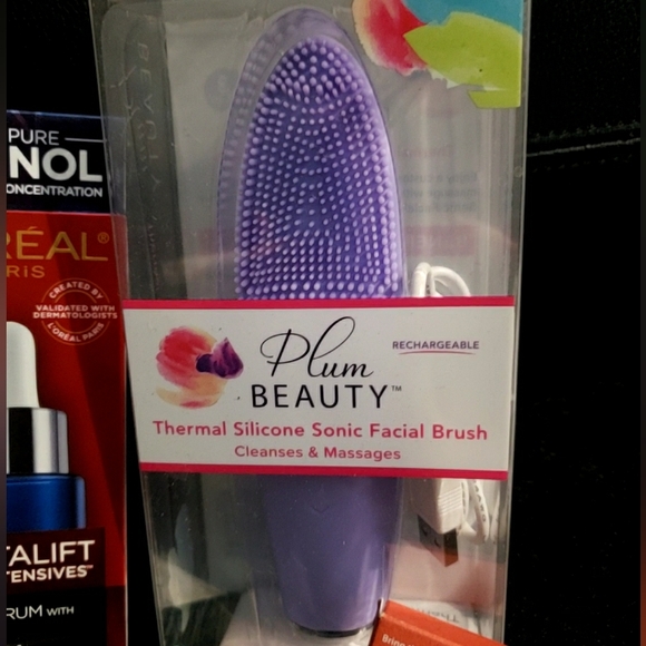 Sold"Nwt's LADIES JUMBO BEAUTY BUNDLE | RETAIL VALUE~ $200 | Huge Savings!!!! - Picture 2 of 12